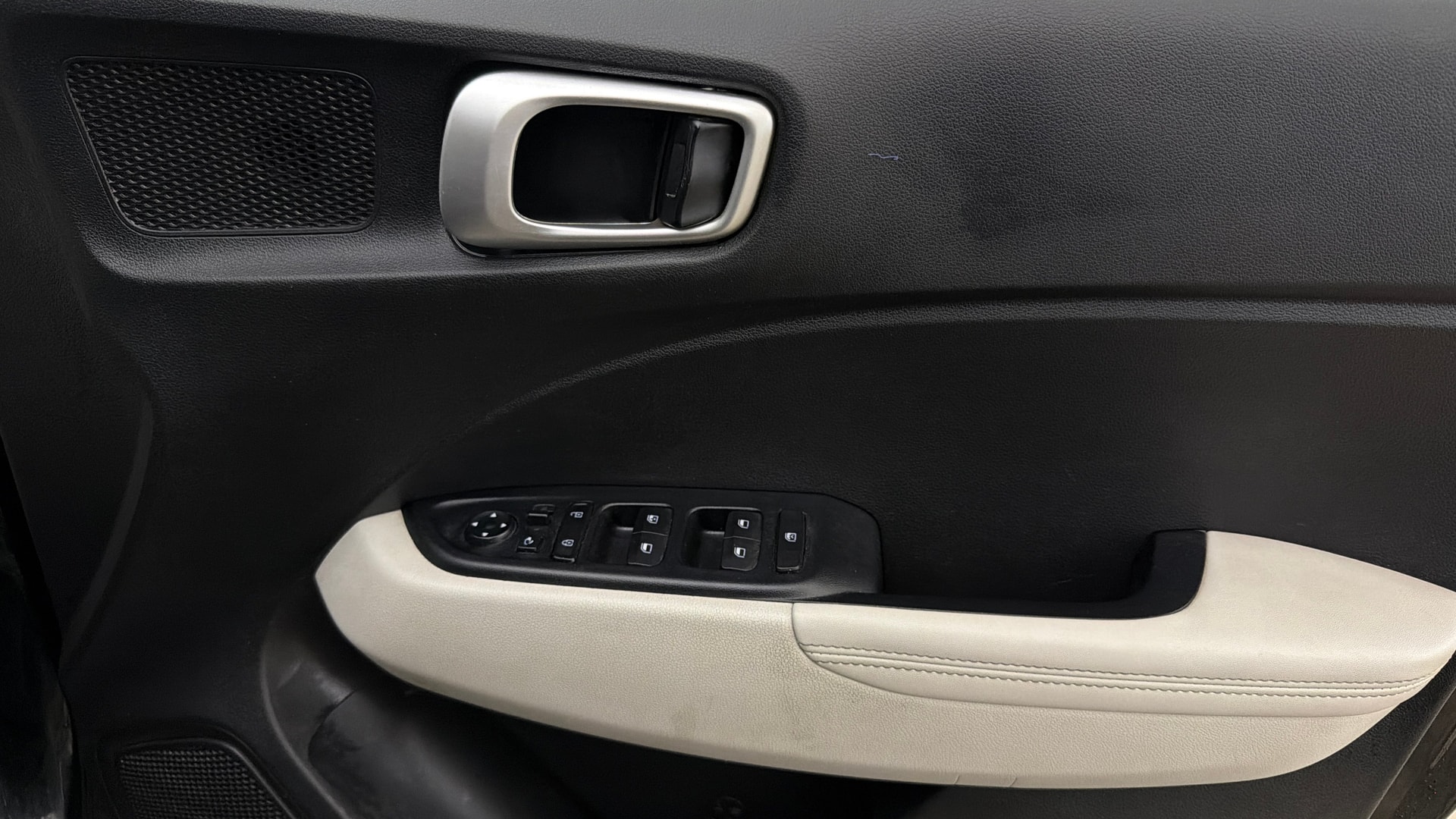 Used 2023 Hyundai Venue Used 2023 Hyundai Venue