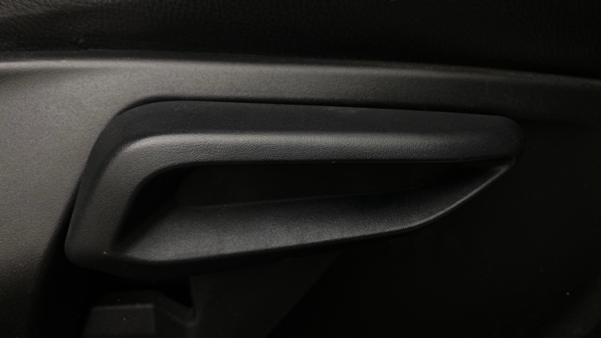 View 2021 Tata Tiago Revotorq XB Image 18 Used 2021 Tata Tiago Revotorq XB Image 18