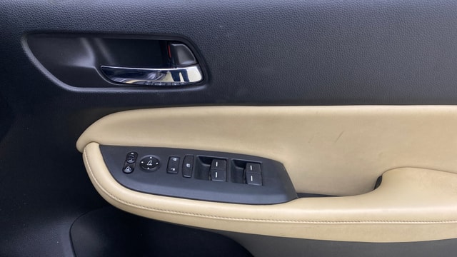 View Honda City ZX Image 35 Used Honda City ZX Image 35