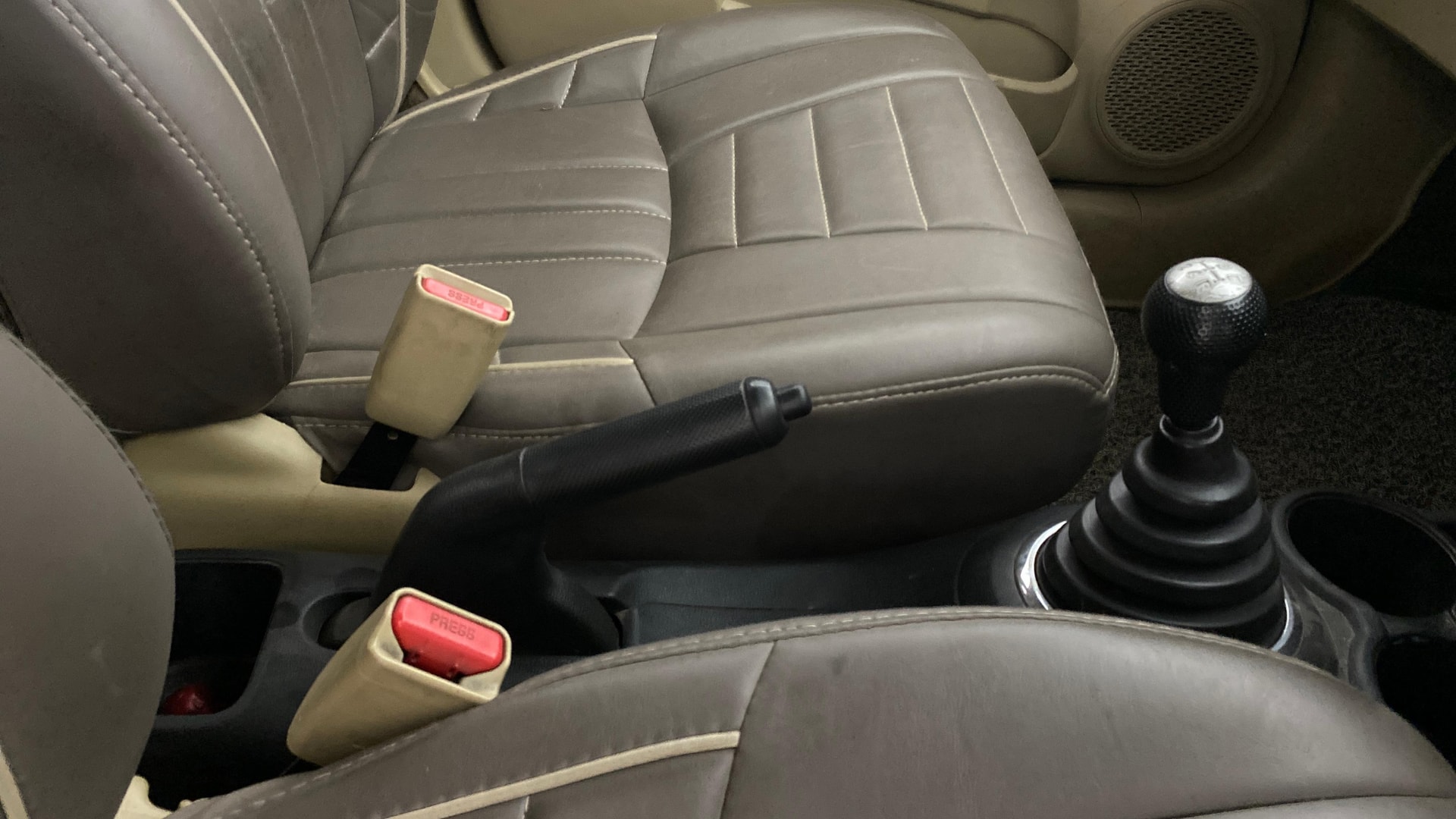 View 2014 Honda Amaze E MT Petrol BS IV Image 38 Used 2014 Honda Amaze E MT Petrol BS IV Image 38