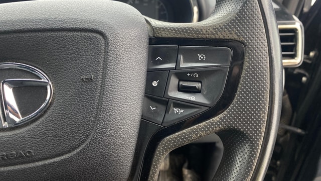 View Tata Safari Image 3 Used Tata Safari Image 3