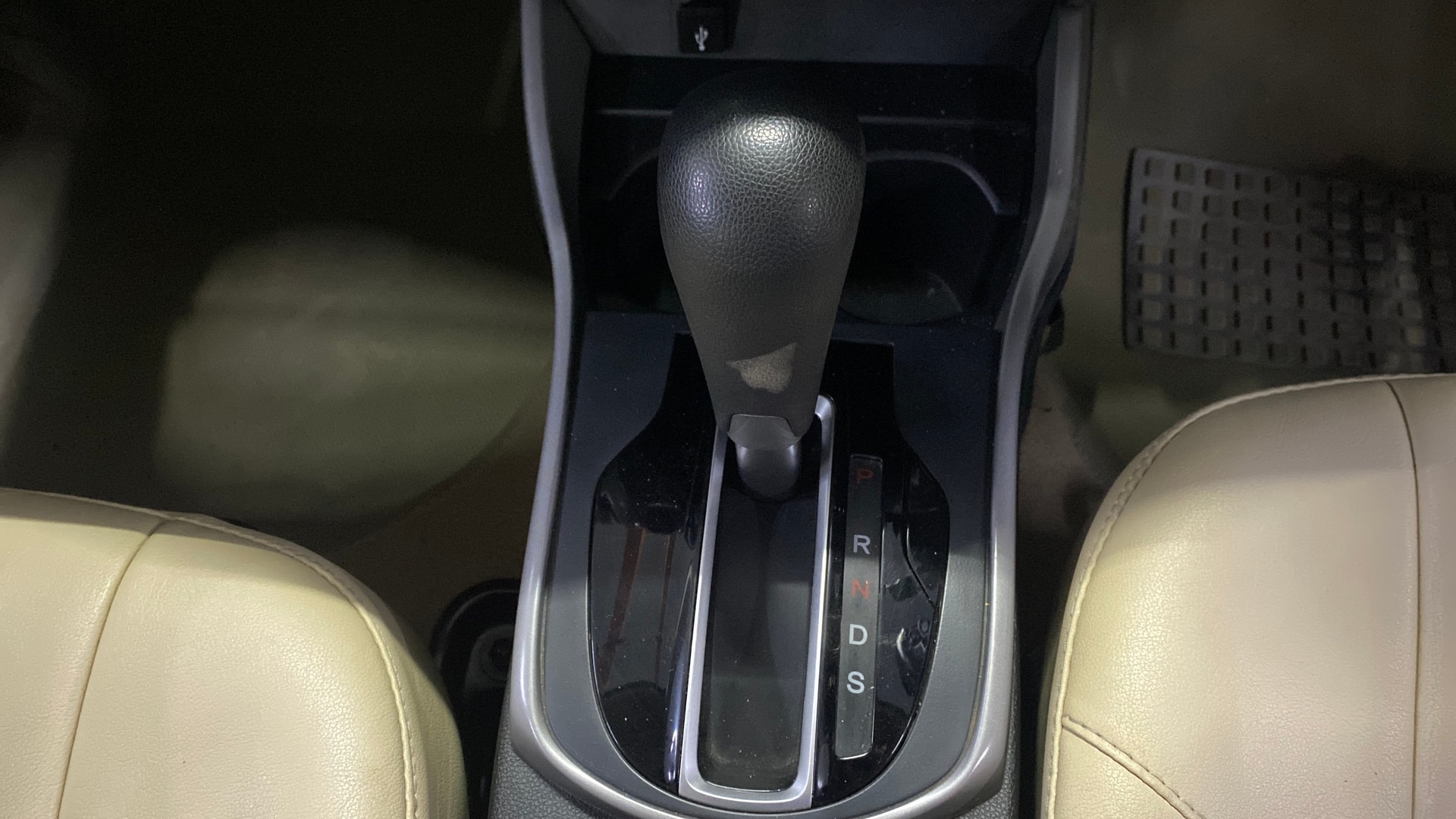 View 2019 Honda City ZX MT Diesel Anniversary Edition Image 41 Used 2019 Honda City ZX MT Diesel Anniversary Edition Image 41