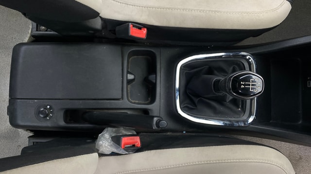 View Renault Triber Image 38 Used Renault Triber Image 38