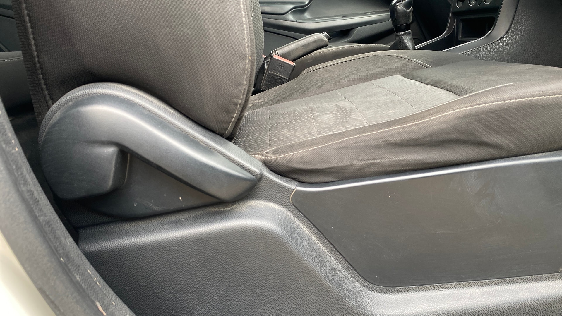 View 2019 Ford EcoSport 1.5 TDCi Diesel Ambiente BS IV Image 12 Used 2019 Ford EcoSport 1.5 TDCi Diesel Ambiente BS IV Image 12