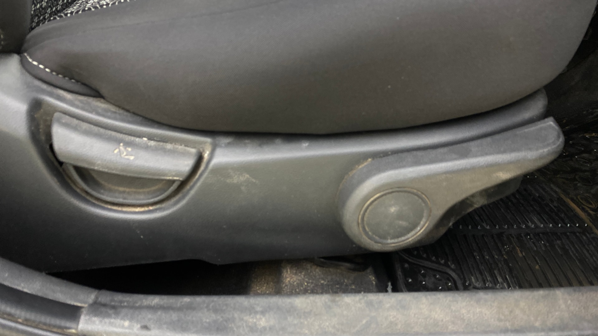 View 2017 Hyundai Grand i10 1.2 Asta Petrol Image 18 Used 2017 Hyundai Grand i10 1.2 Asta Petrol Image 18