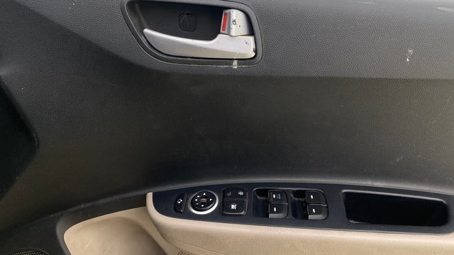View Hyundai Grand i10 Image 32 Used Hyundai Grand i10 Image 32