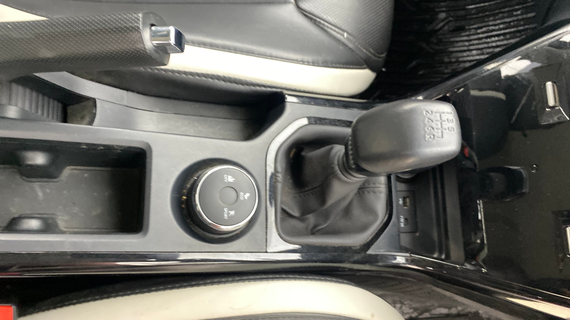 View 2023 Tata Nexon Revotron XE Image 40 Used 2023 Tata Nexon Revotron XE Image 40