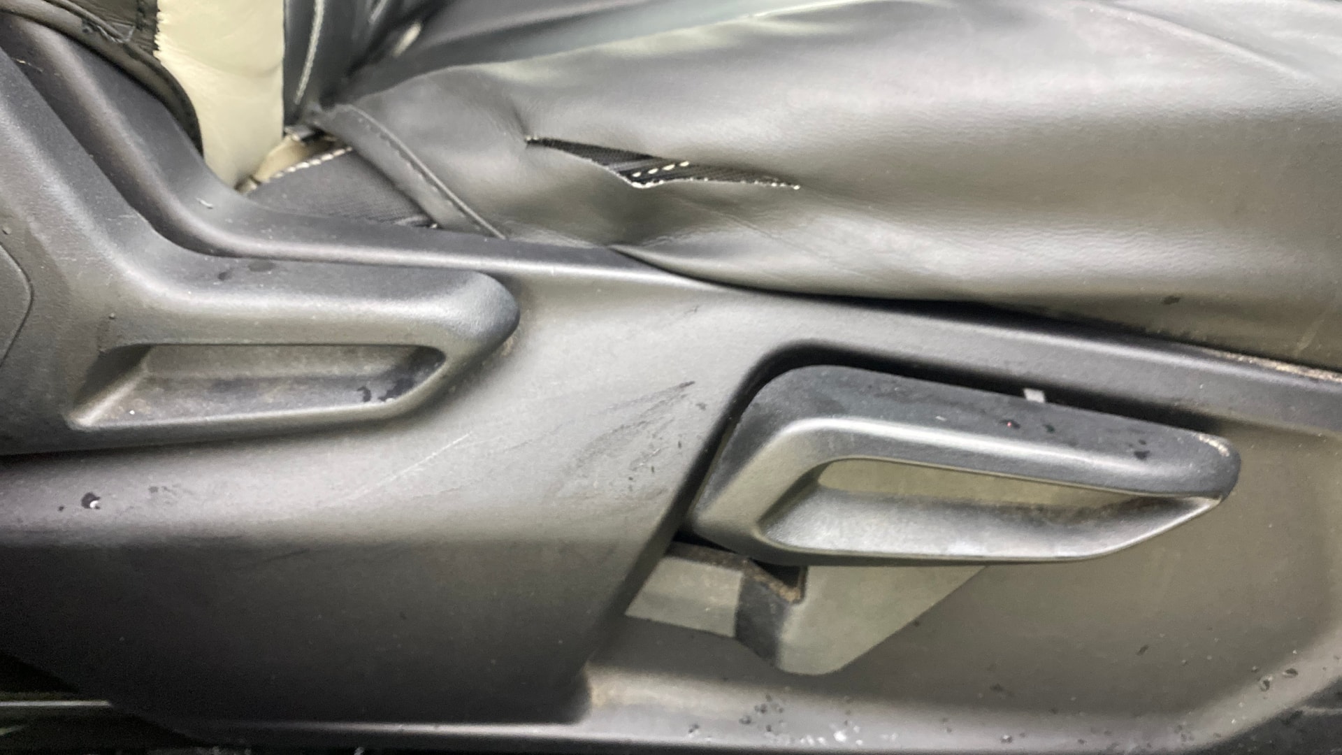 View 2023 Tata Nexon Revotron XE Image 19 Used 2023 Tata Nexon Revotron XE Image 19