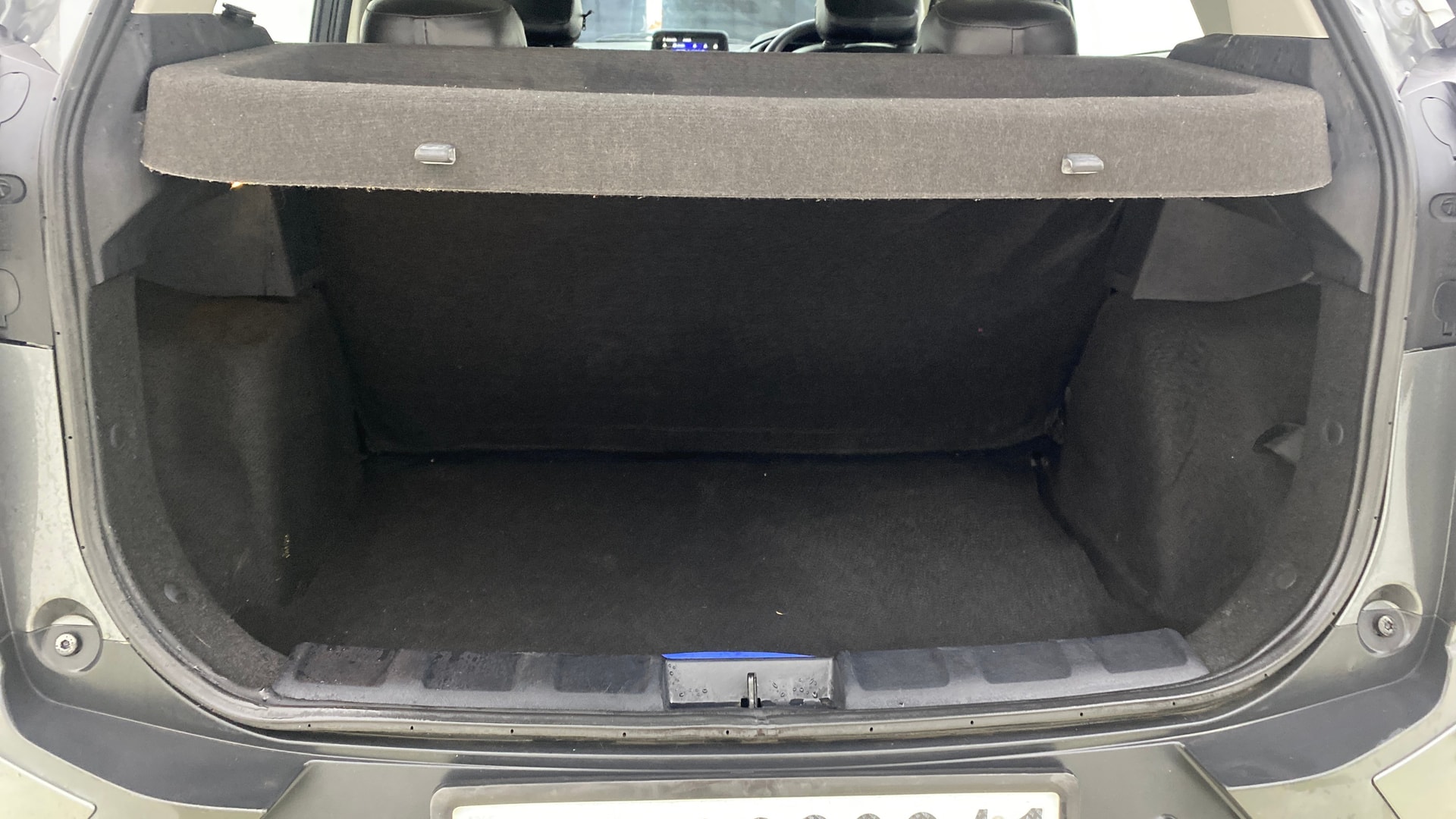 View 2023 Tata Nexon Revotron XE Image 11 Used 2023 Tata Nexon Revotron XE Image 11