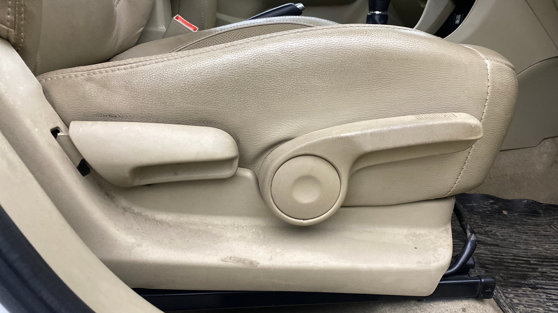 View 2016 Maruti Suzuki 1000 Base Variant Image 10 Used 2016 Maruti Suzuki 1000 Base Variant Image 10