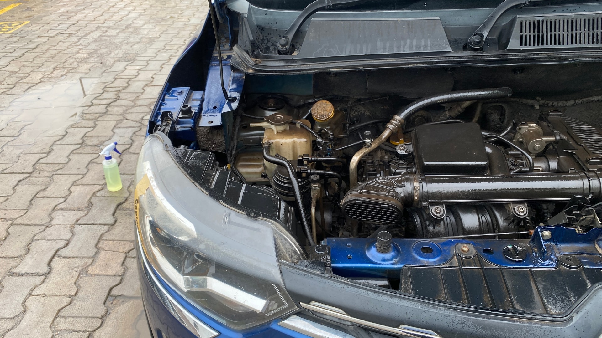 View 2020 Renault Triber RXZ Image 27 Used 2020 Renault Triber RXZ Image 27
