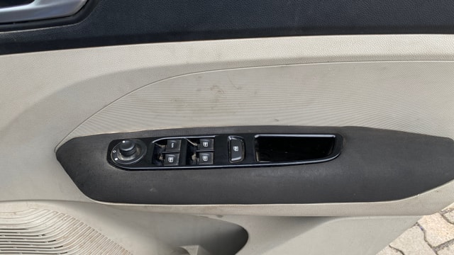 View Renault Triber Image 41 Used Renault Triber Image 41