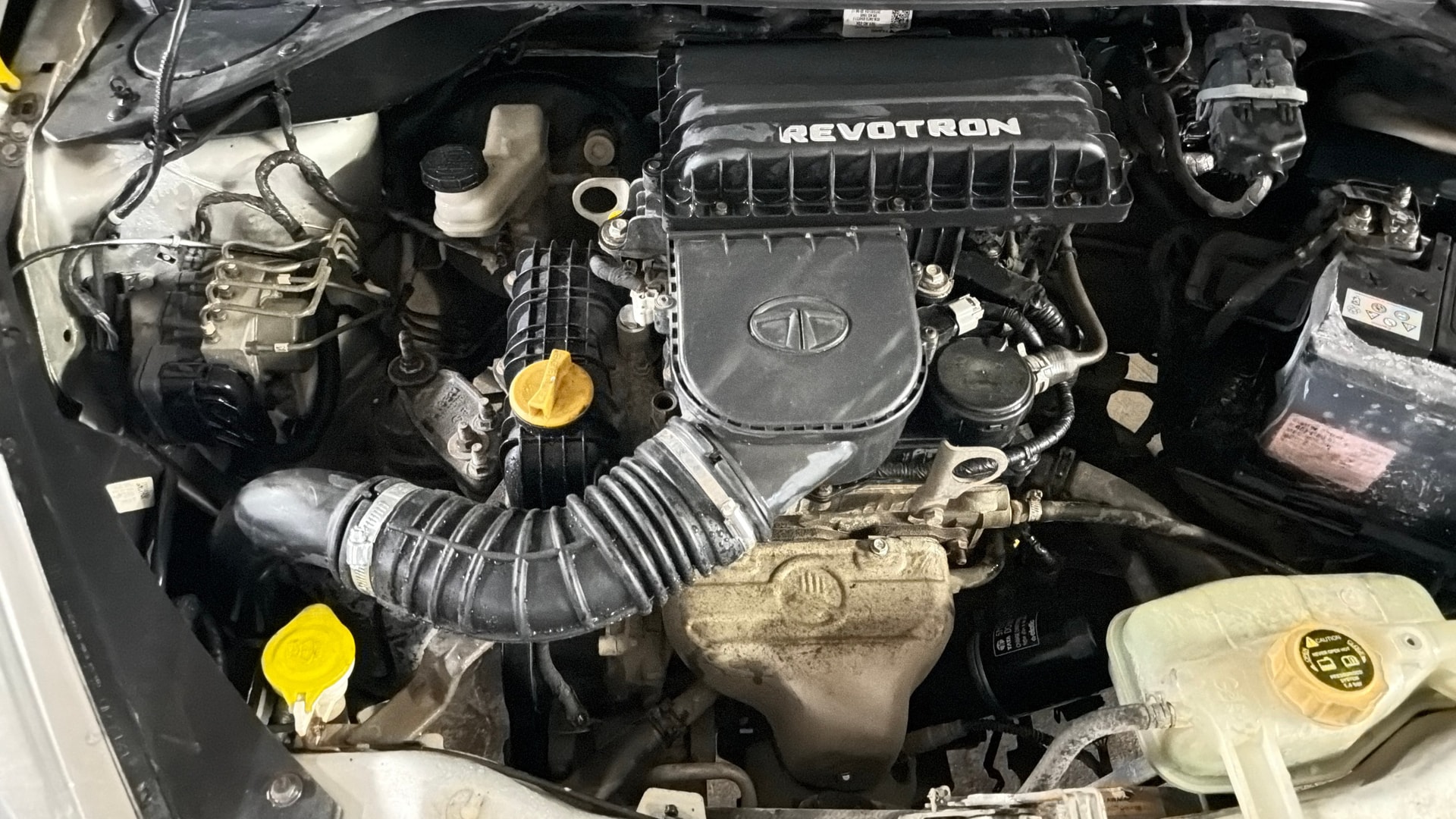 View 2018 Tata Tigor XT Petrol Image 3 Used 2018 Tata Tigor XT Petrol Image 3