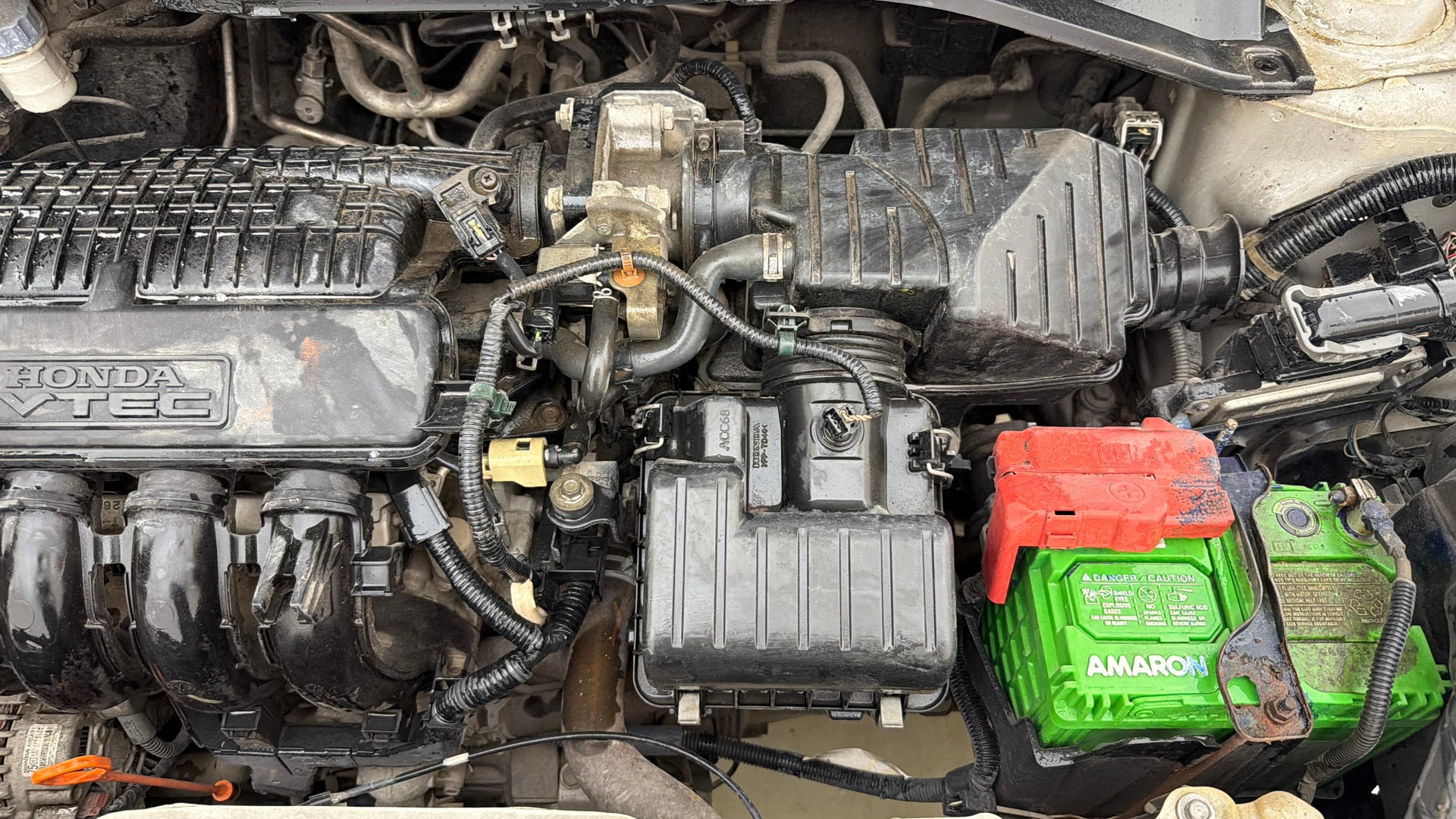 View 2014 Honda Mobilio E Diesel Image 14 Used 2014 Honda Mobilio E Diesel Image 14