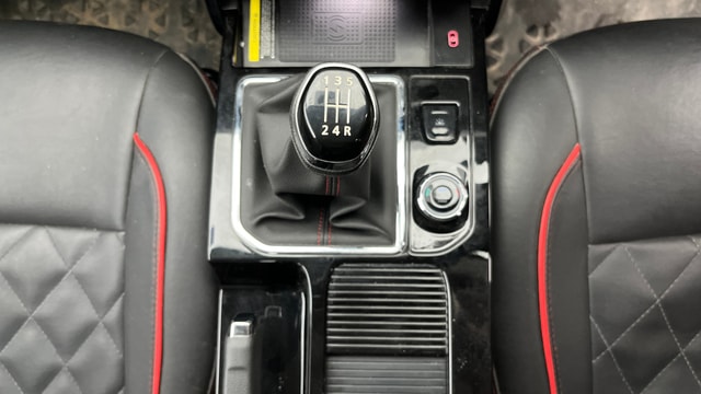 View Renault Kiger Image 40 Used Renault Kiger Image 40