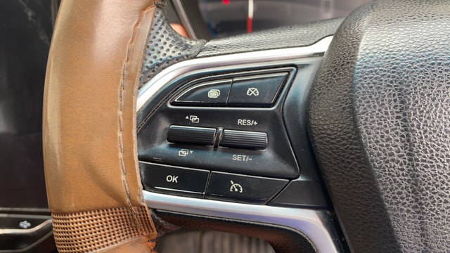 View MG Hector Plus Image 3 Used MG Hector Plus Image 3