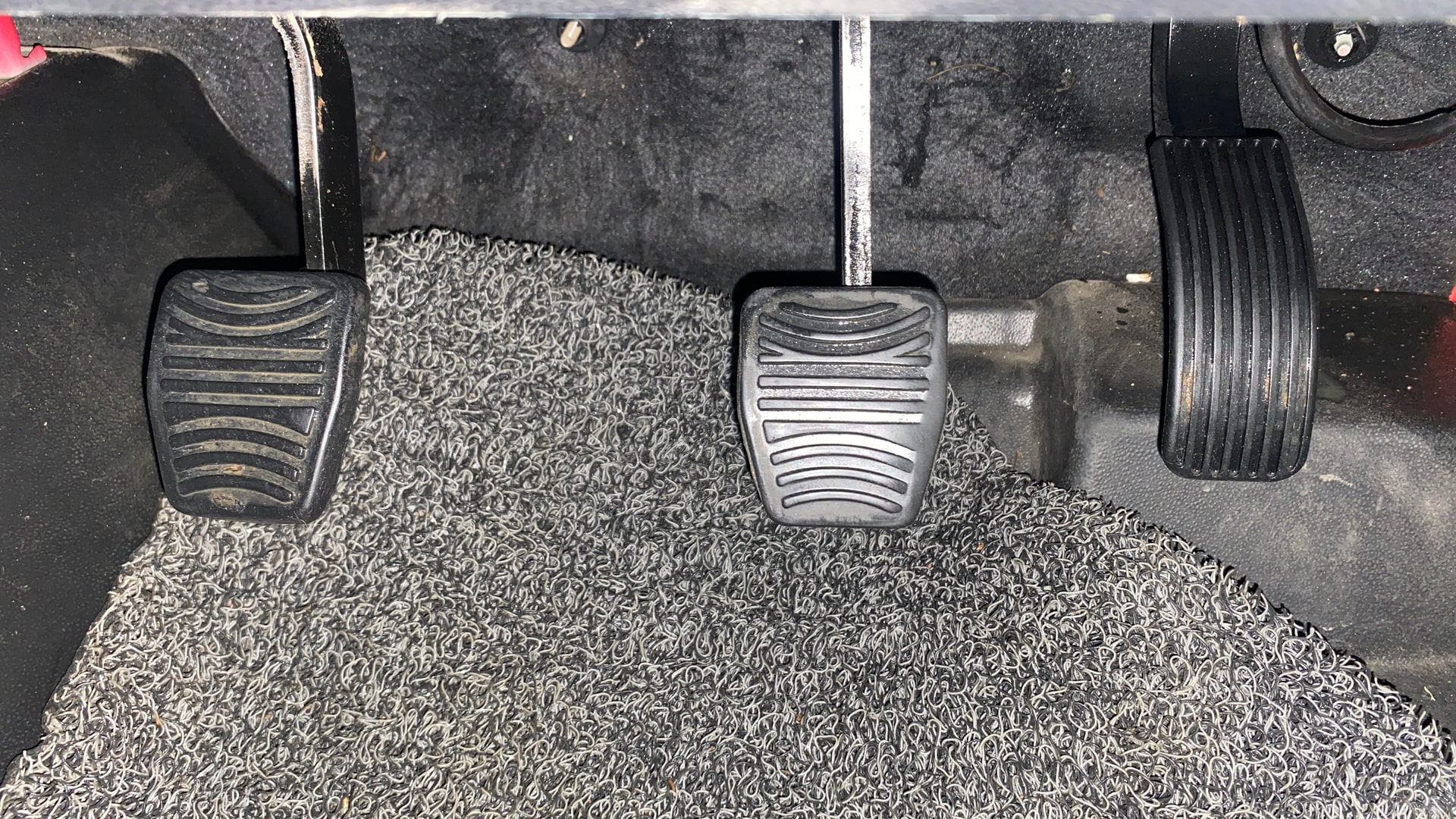 View 2021 Mahindra Thar AX Standard Manual Soft Top 6 Seater Image 10 Used 2021 Mahindra Thar AX Standard Manual Soft Top 6 Seater Image 10