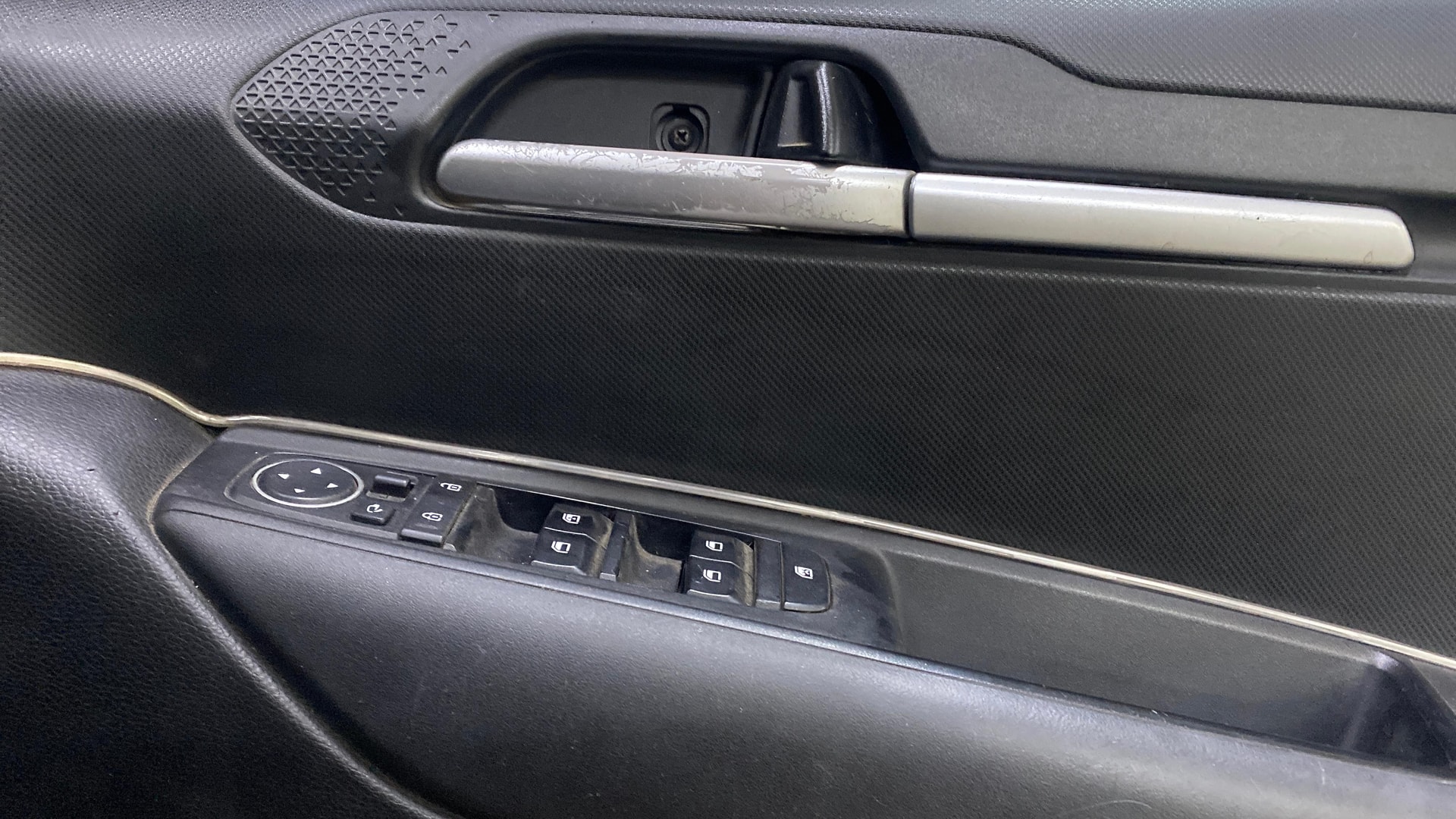 View 2020 Kia Sonet HTK Plus Petrol Image 41 Used 2020 Kia Sonet HTK Plus Petrol Image 41