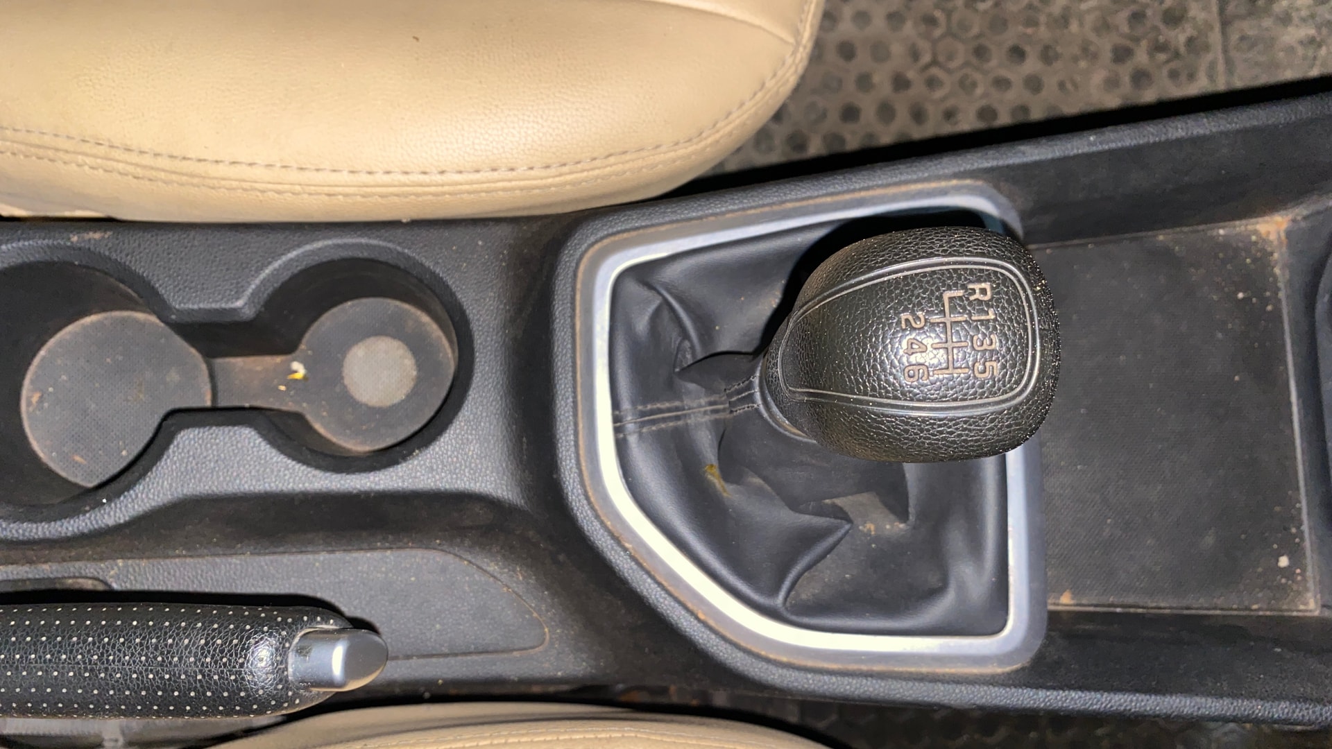 View 2018 Hyundai Creta 1.6 E Plus Petrol Image 38 Used 2018 Hyundai Creta 1.6 E Plus Petrol Image 38