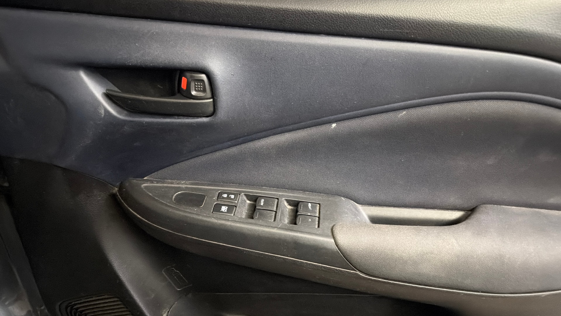 View 2023 Maruti Suzuki 1000 Base Variant Image 32 Used 2023 Maruti Suzuki 1000 Base Variant Image 32