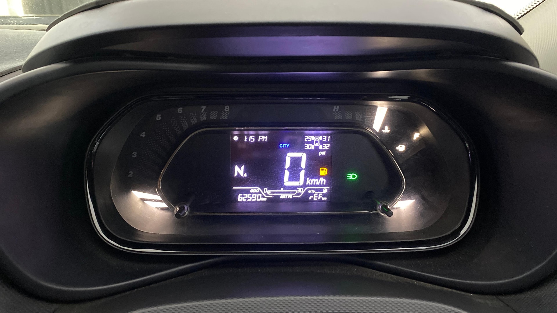 View 2022 Tata Nexon Revotorq Kaziranga XZA Plus AMT Image 37 Used 2022 Tata Nexon Revotorq Kaziranga XZA Plus AMT Image 37