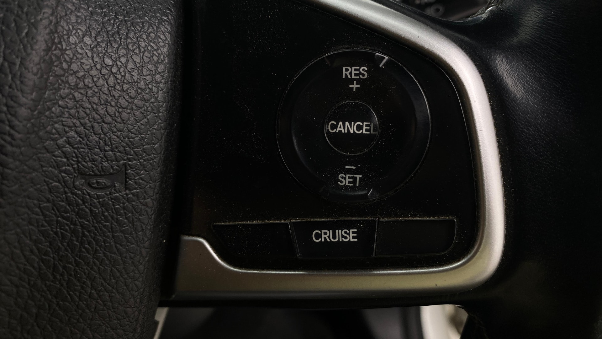 View 2019 Honda Civic Hybrid Image 3 Used 2019 Honda Civic Hybrid Image 3