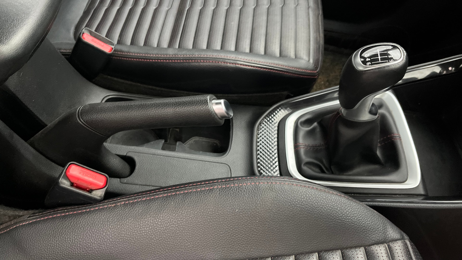 View 2022 Kia Sonet GTX Plus Diesel Image 43 Used 2022 Kia Sonet GTX Plus Diesel Image 43