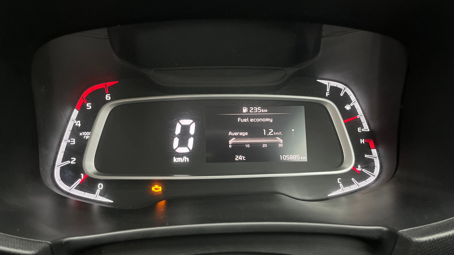 View 2022 Kia Sonet GTX Plus Diesel Image 21 Used 2022 Kia Sonet GTX Plus Diesel Image 21