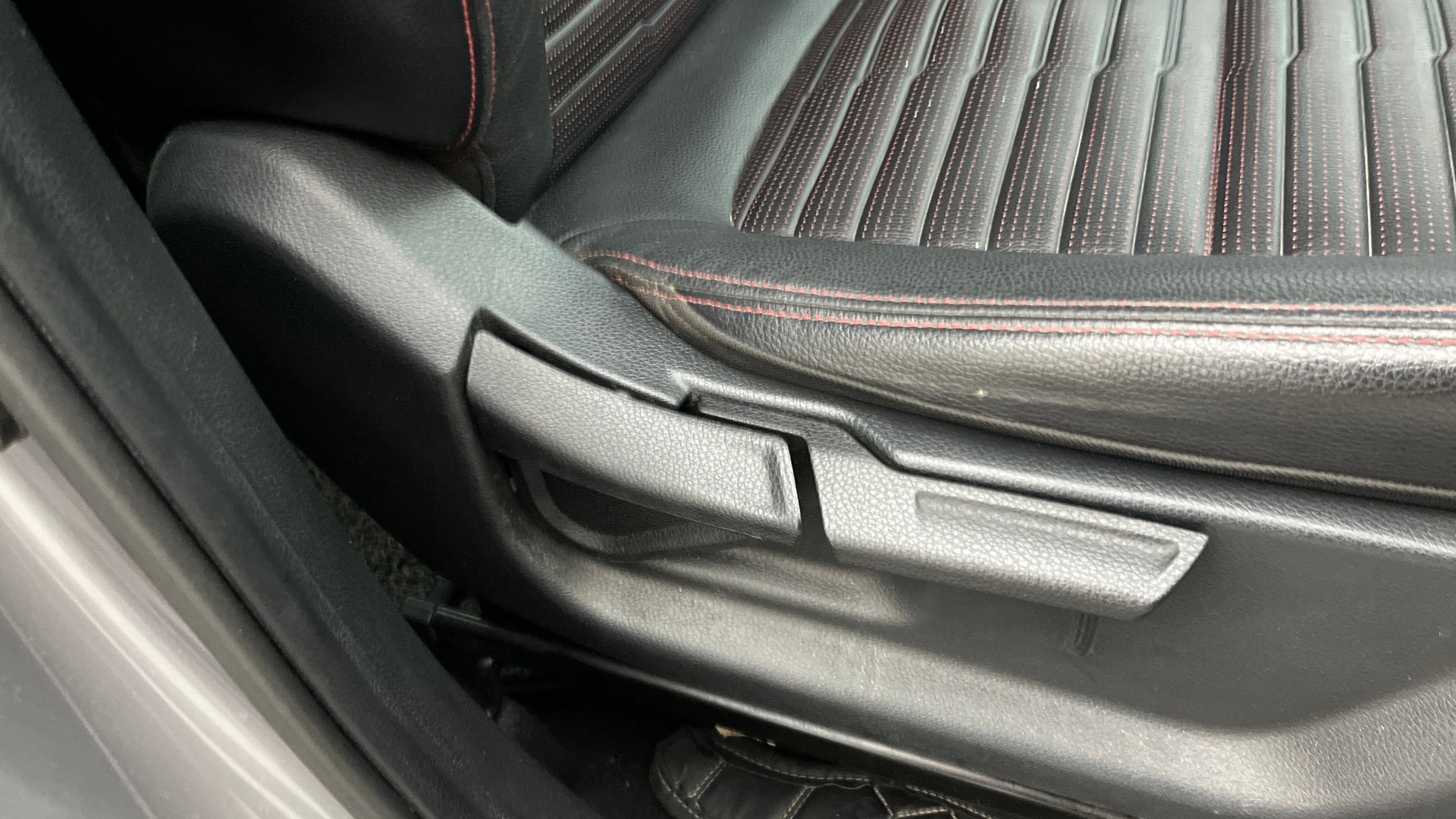 View 2022 Kia Sonet GTX Plus Diesel Image 11 Used 2022 Kia Sonet GTX Plus Diesel Image 11