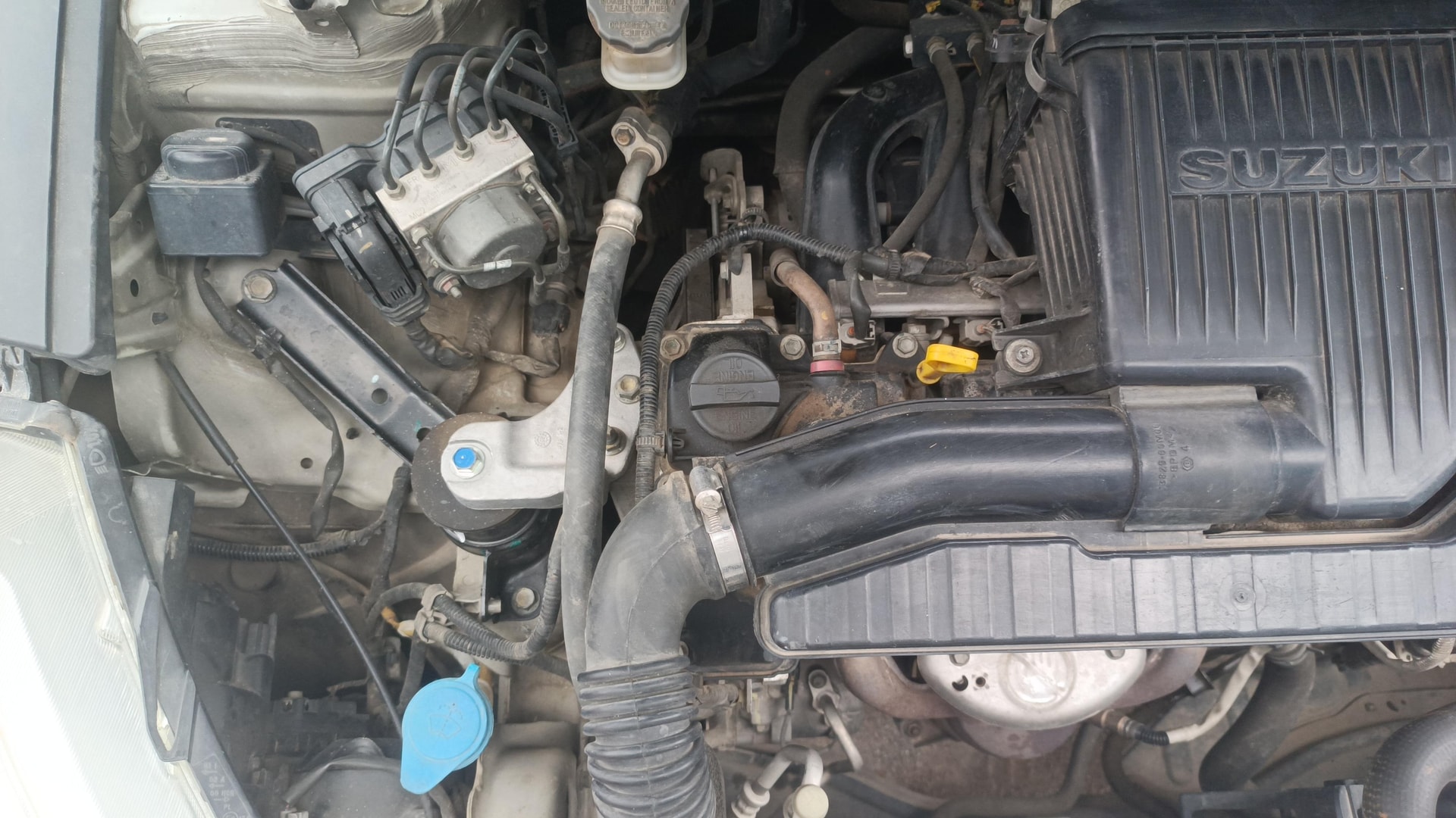 View 2017 Maruti Suzuki 1000 Base Variant Image 23 Used 2017 Maruti Suzuki 1000 Base Variant Image 23