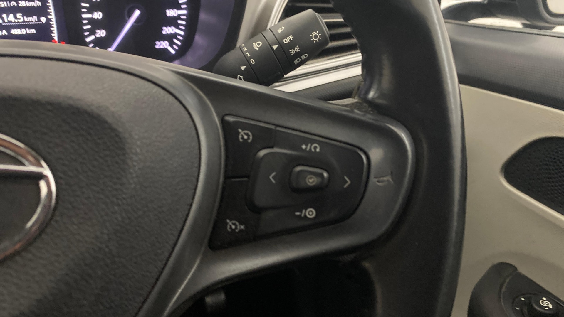 Used 2022 Tata Altroz Used 2022 Tata Altroz