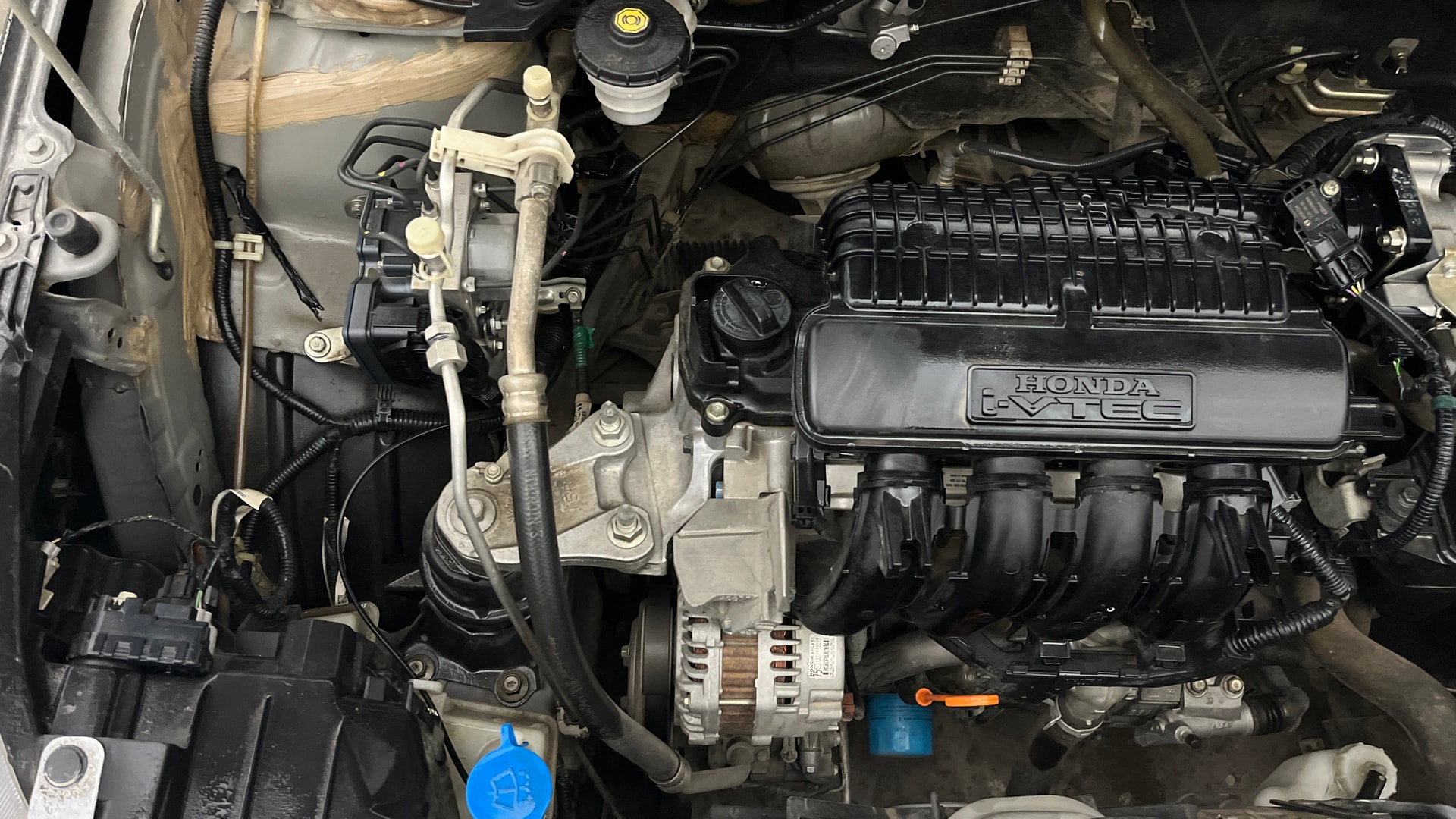View 2023 Honda Amaze E MT Petrol BS IV Image 4 Used 2023 Honda Amaze E MT Petrol BS IV Image 4