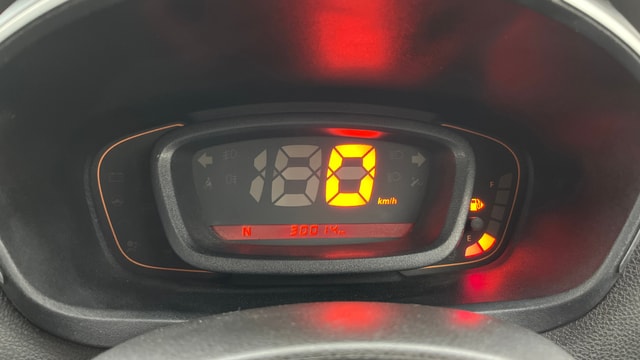 View Renault Kwid Image 34 Used Renault Kwid Image 34