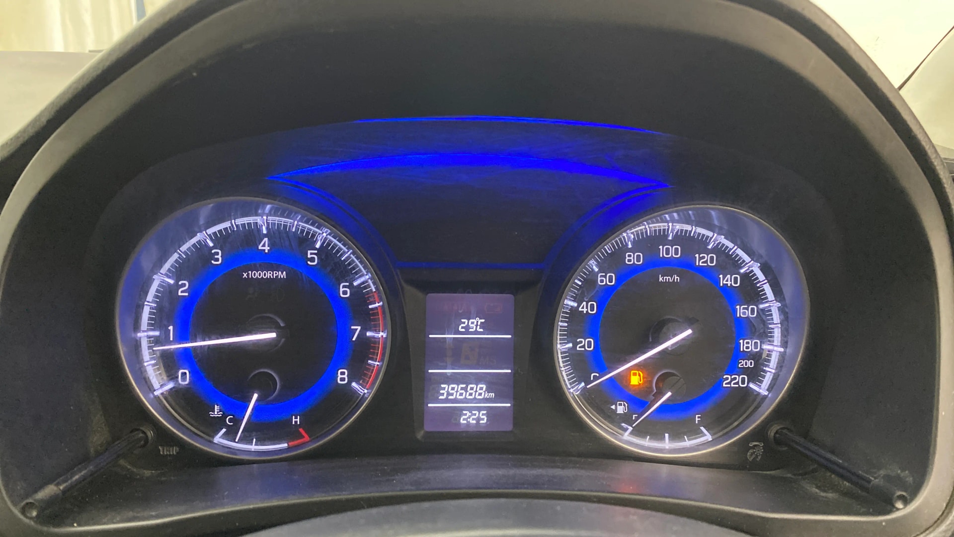 View 2017 Maruti Suzuki 1000 Base Variant Image 19 Used 2017 Maruti Suzuki 1000 Base Variant Image 19