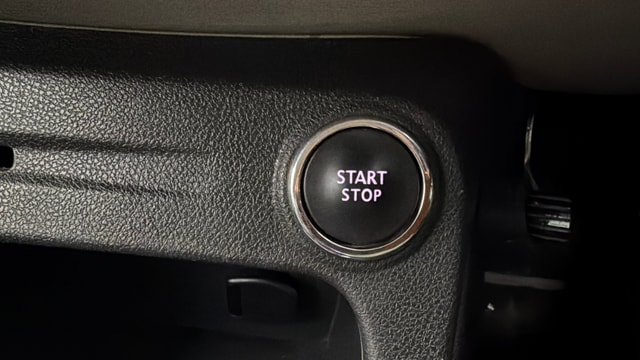 View Renault Captur Image 40 Used Renault Captur Image 40