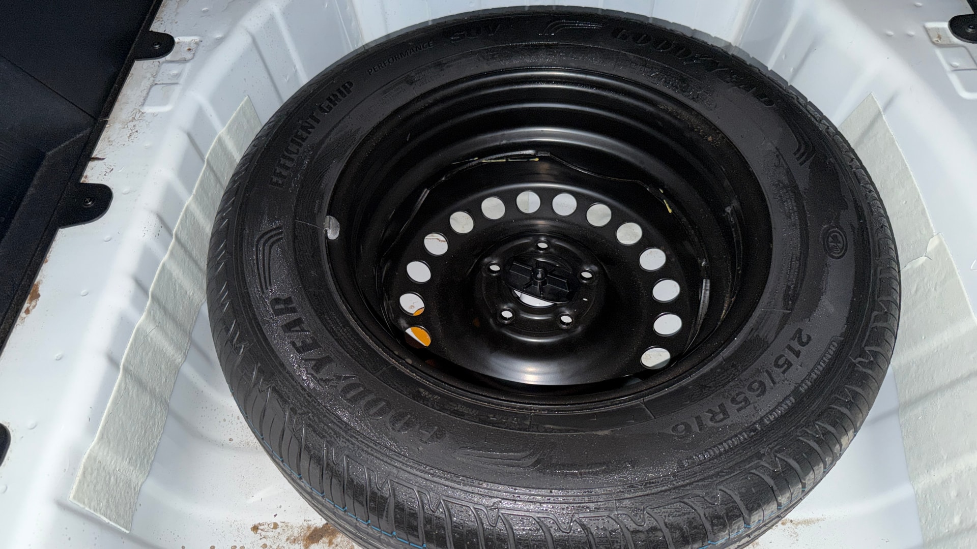 View 2025 Tata Curvv Smart 1.2 Revotron Petrol 6MT Image 26 Used 2025 Tata Curvv Smart 1.2 Revotron Petrol 6MT Image 26