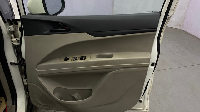 View Mahindra Marazzo Image 33 Used Mahindra Marazzo Image 33