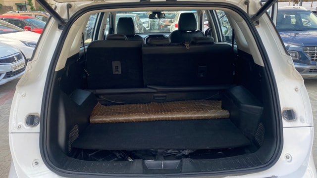 View MG Hector Image 11 Used MG Hector Image 11