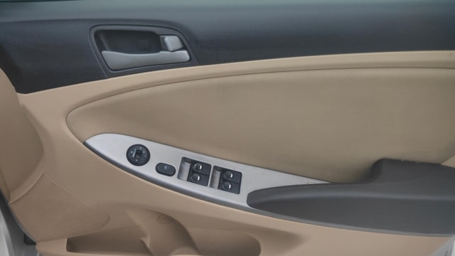 View Hyundai Fluidic Verna Image 36 Used Hyundai Fluidic Verna Image 36