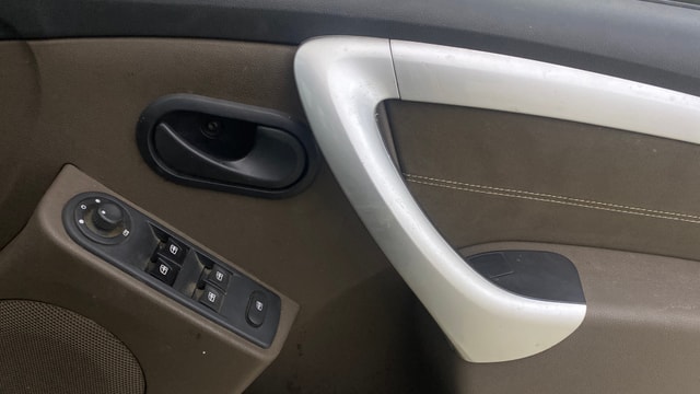 View Renault Duster Image 32 Used Renault Duster Image 32
