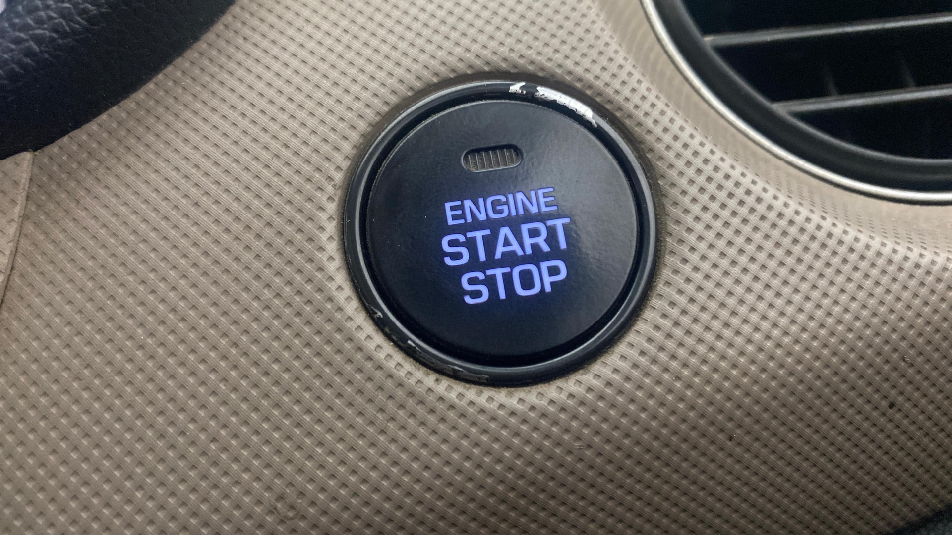 View 2016 Hyundai Grand i10 1.2 Asta Petrol Image 33 Used 2016 Hyundai Grand i10 1.2 Asta Petrol Image 33