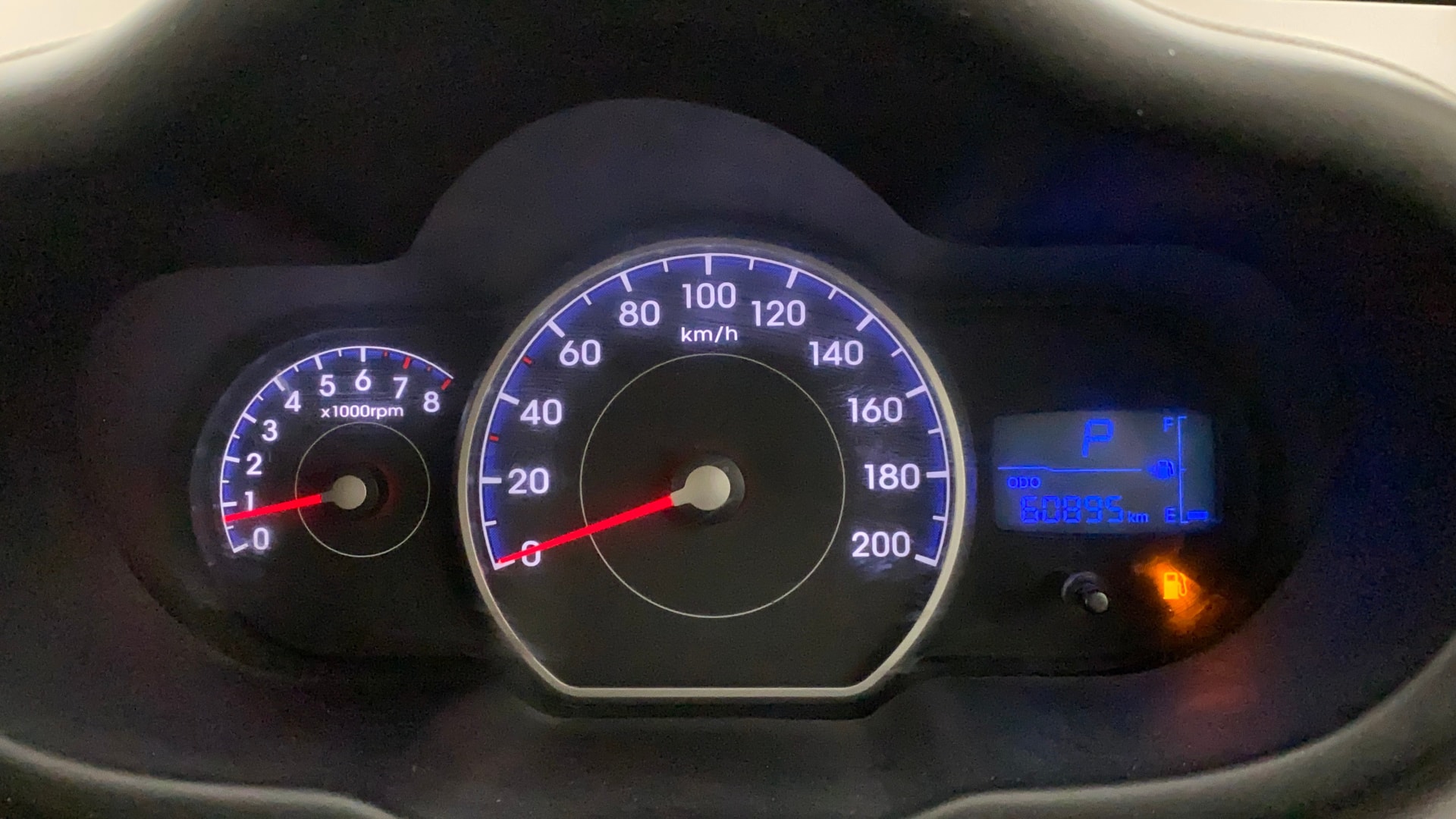 View 2013 Hyundai i10 1.2 Sportz AT Image 19 Used 2013 Hyundai i10 1.2 Sportz AT Image 19