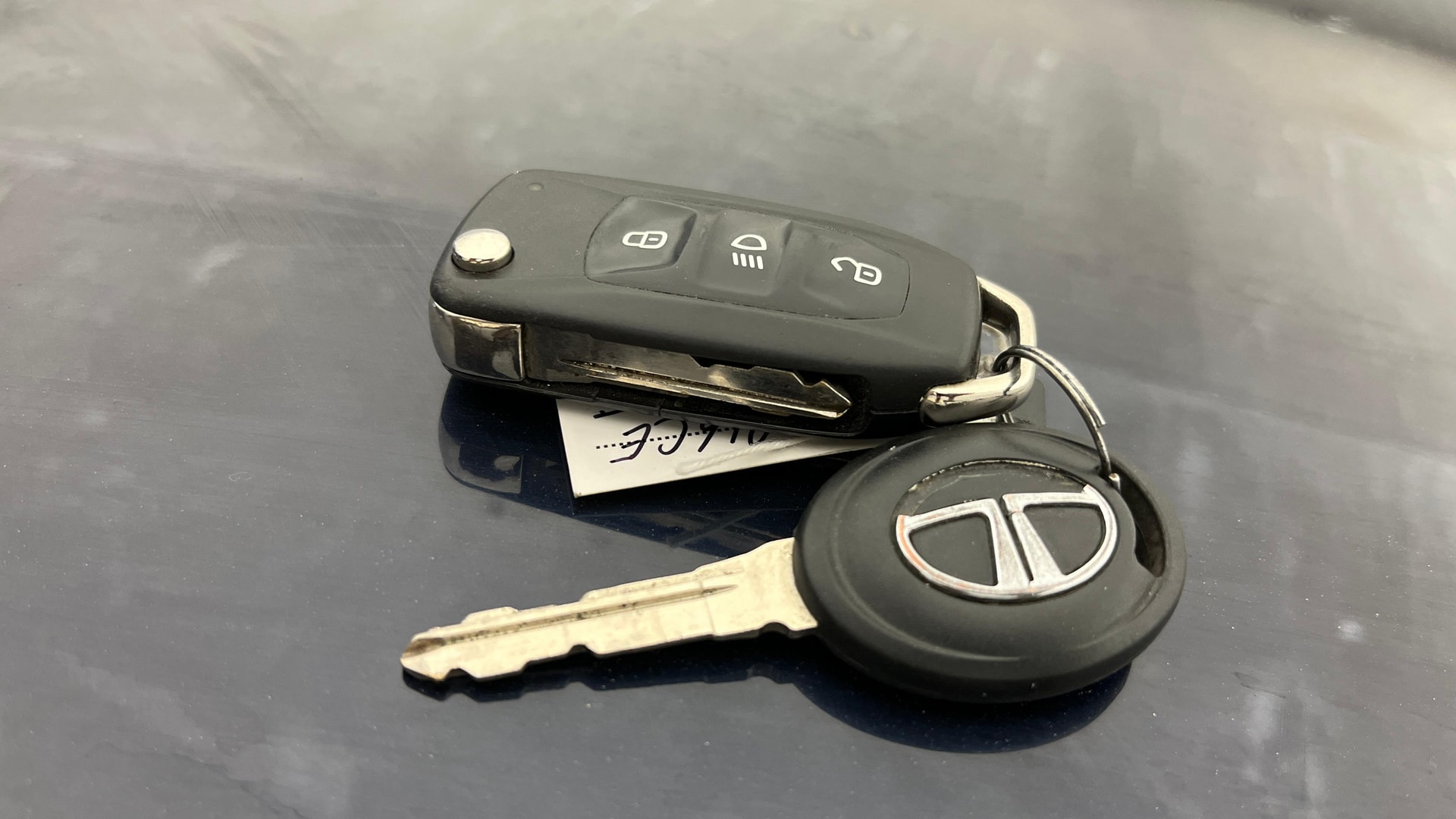 View 2019 Tata Tigor XE Diesel Image 17 Used 2019 Tata Tigor XE Diesel Image 17
