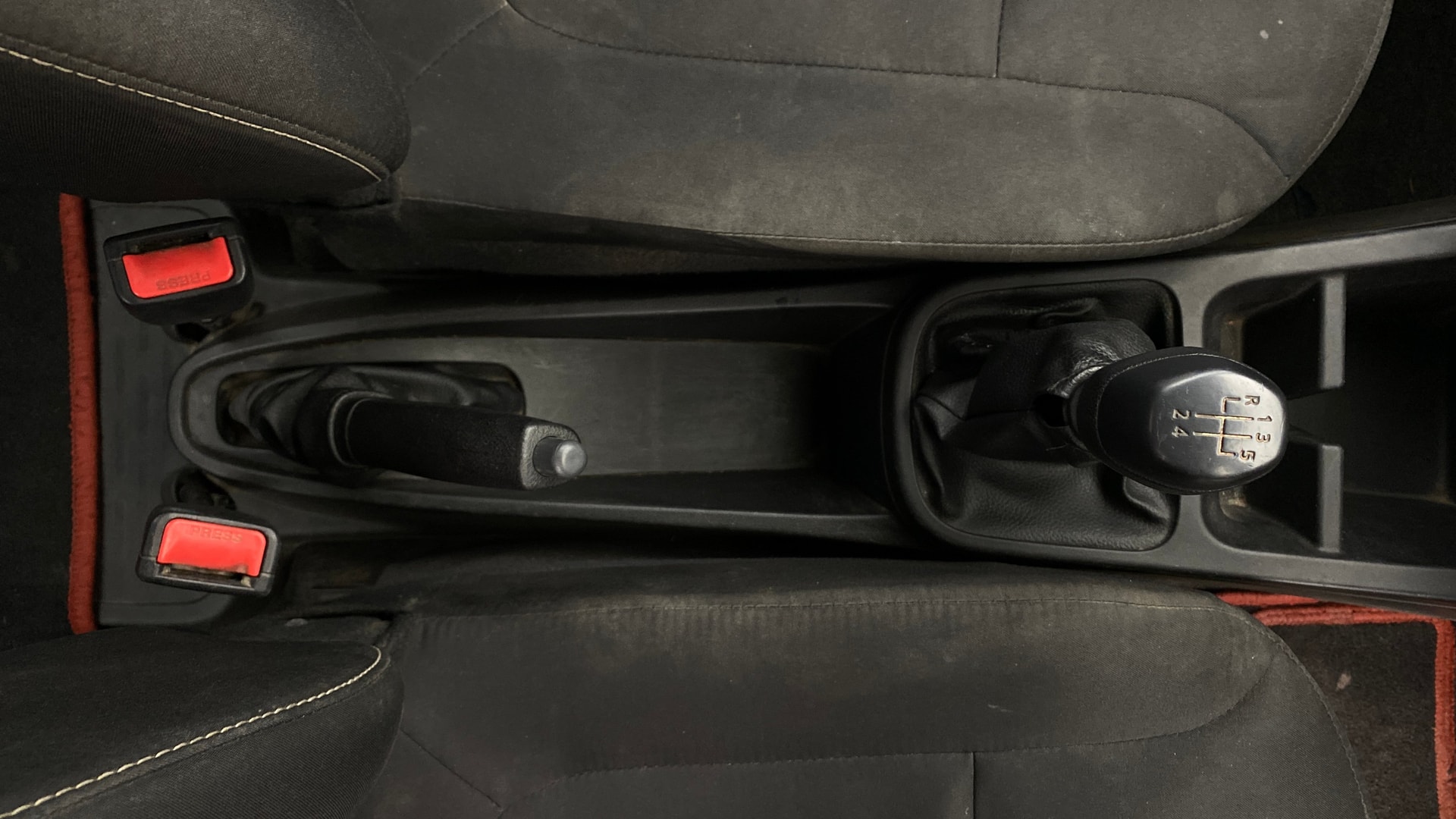 View 2022 Renault Kwid RXL 1.0 Image 38 Used 2022 Renault Kwid RXL 1.0 Image 38