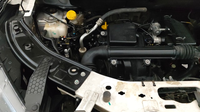 View Nissan Magnite Image 3 Used Nissan Magnite Image 3
