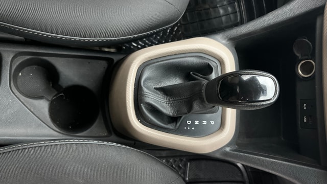 View Hyundai Grand i10 Image 38 Used Hyundai Grand i10 Image 38