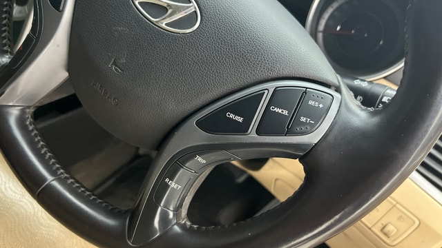 View Hyundai Elantra Image 3 Used Hyundai Elantra Image 3