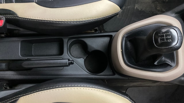 View Hyundai Grand i10 Image 38 Used Hyundai Grand i10 Image 38