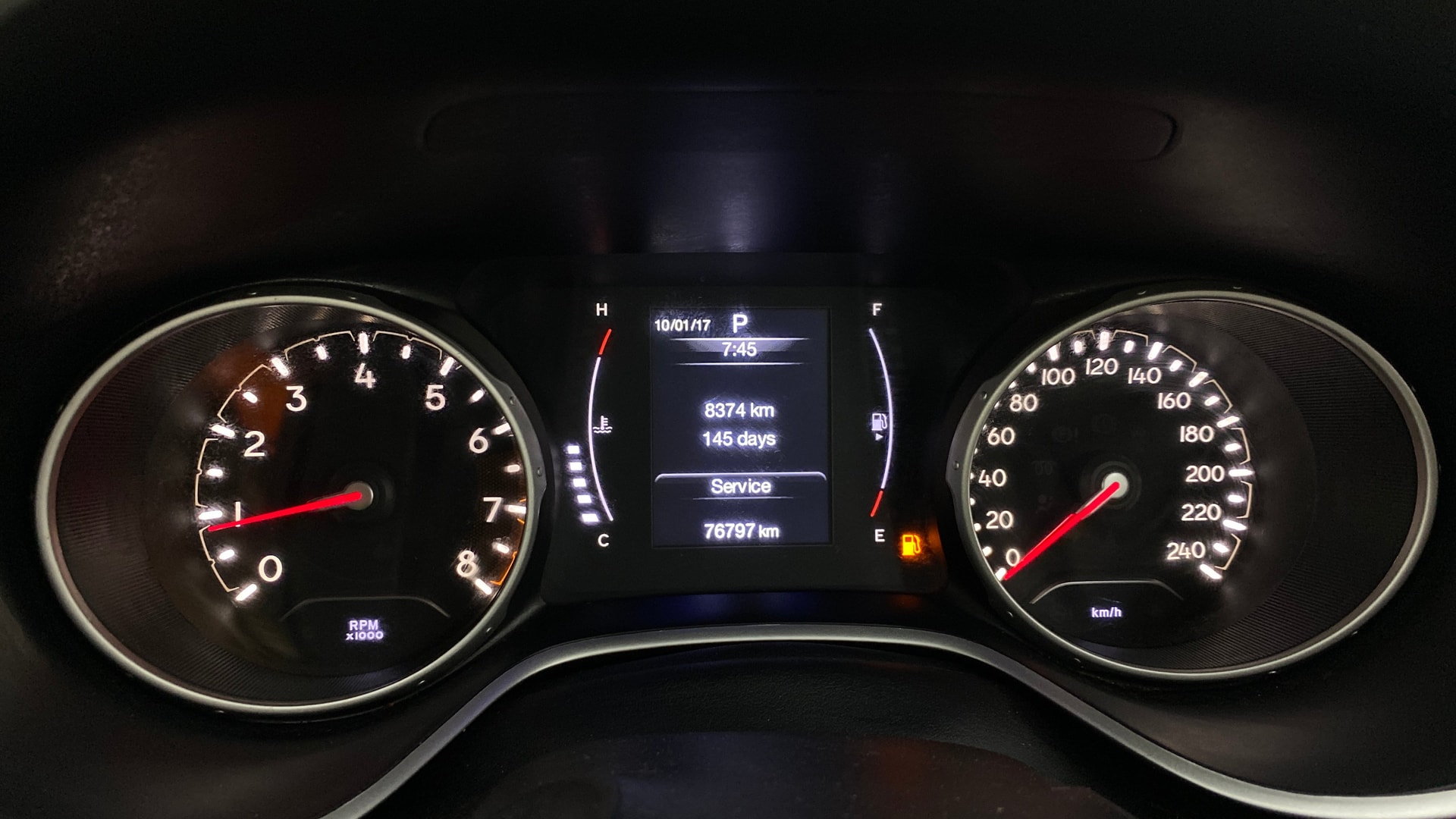 View 2019 Jeep Compass Limited 1.4 Multi AIR Petrol DDCT AT BS IV Image 35 Used 2019 Jeep Compass Limited 1.4 Multi AIR Petrol DDCT AT BS IV Image 35
