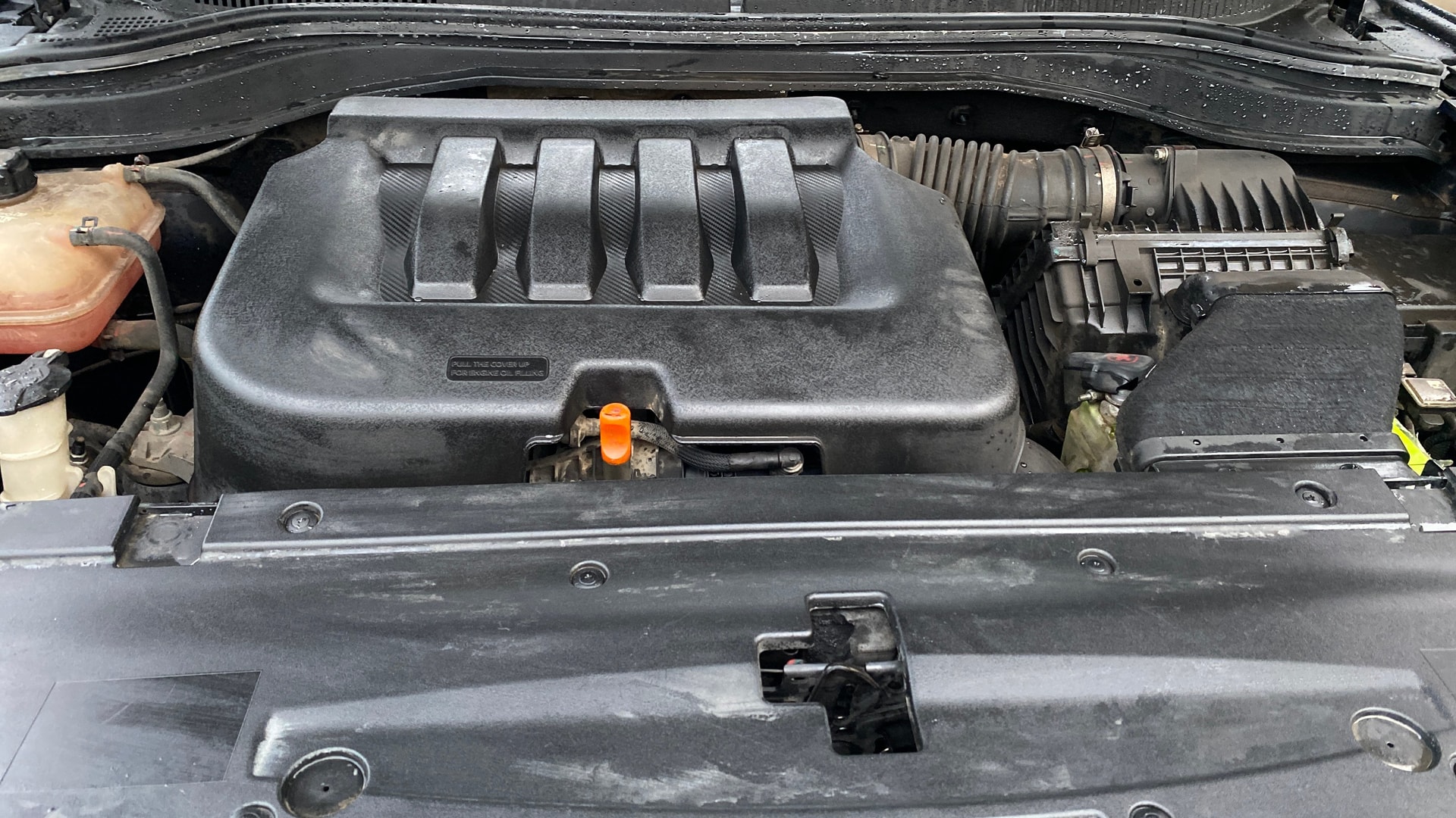 View 2022 Mahindra XUV700 MX Petrol 5 STR Image 42 Used 2022 Mahindra XUV700 MX Petrol 5 STR Image 42